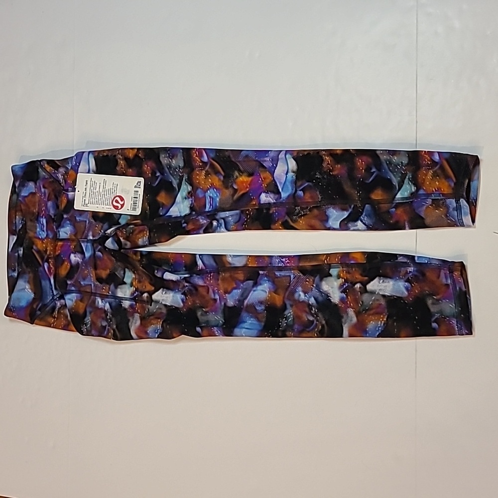 #100 NWT Lululemon Power Thru leggings size 2 b1357